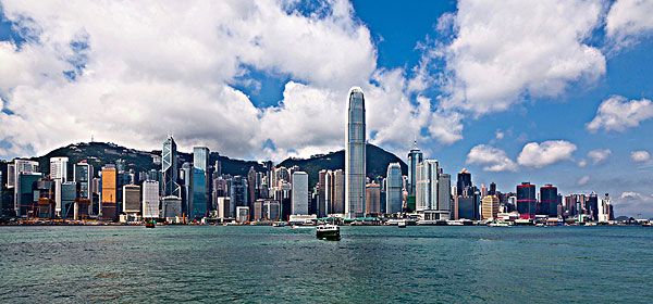香港永明金融辦公室自動屏風，多瑪凱拔全自動垂直升降隔音墻