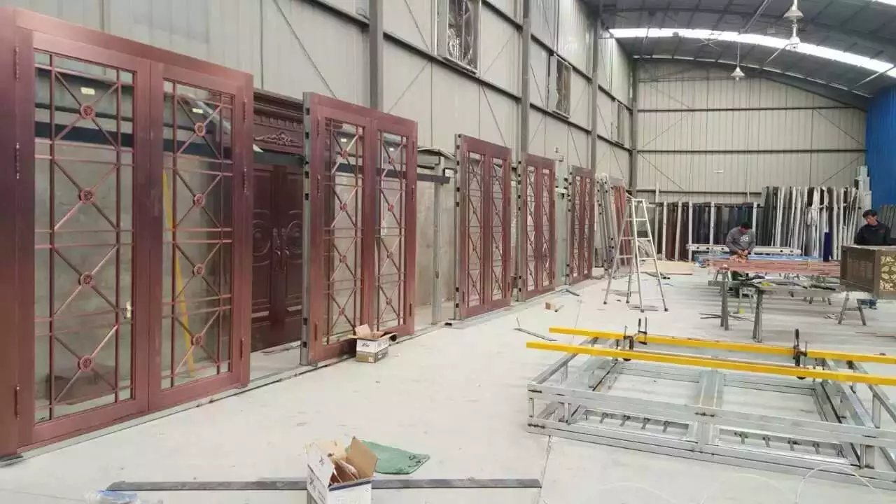 拒絕銅門行業不規范亂象，銅門定制工業化，西安天卓銅門