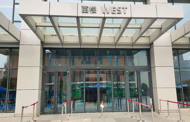 西安環普產業園辦公樓自動門