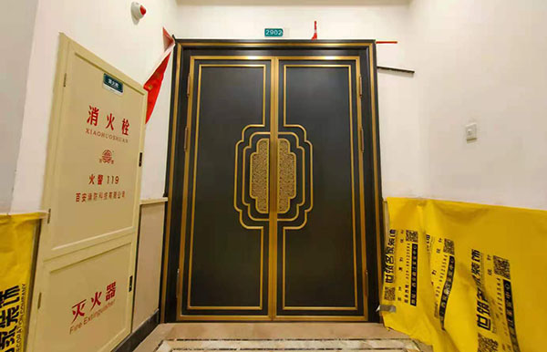 西安雅居樂小區入戶銅門