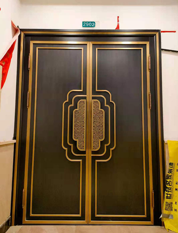 西安雅居樂小區入戶銅門安裝現場實拍 