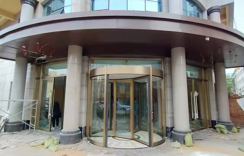 榆林銀河賓館三翼自動旋轉門