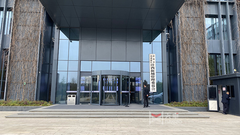 西安灃西管委會辦公樓自動平移門和自動旋轉門